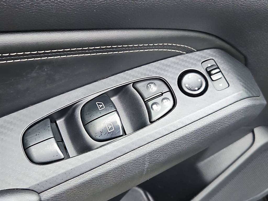 Thumbnail: 2019 Nissan Altima - 25