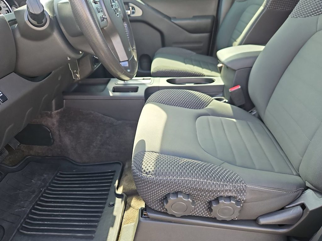 Thumbnail: 2015 Nissan Frontier - 11