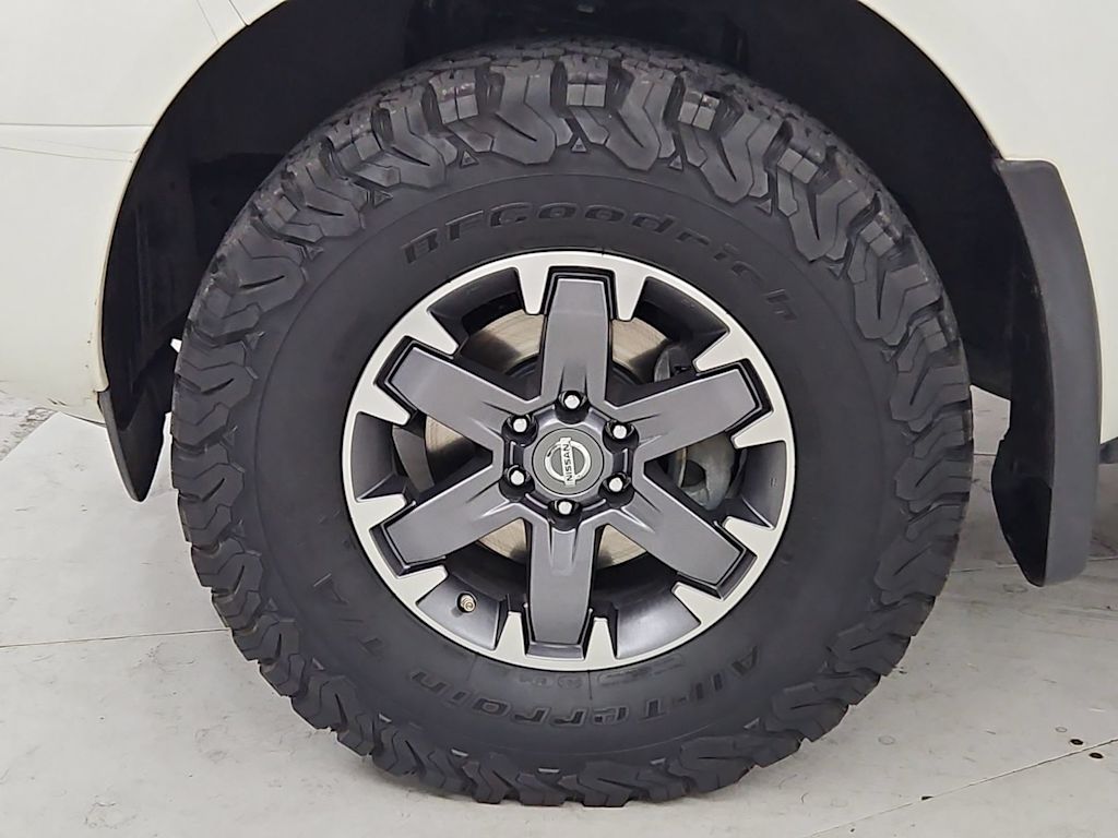 Thumbnail: 2015 Nissan Frontier - 8
