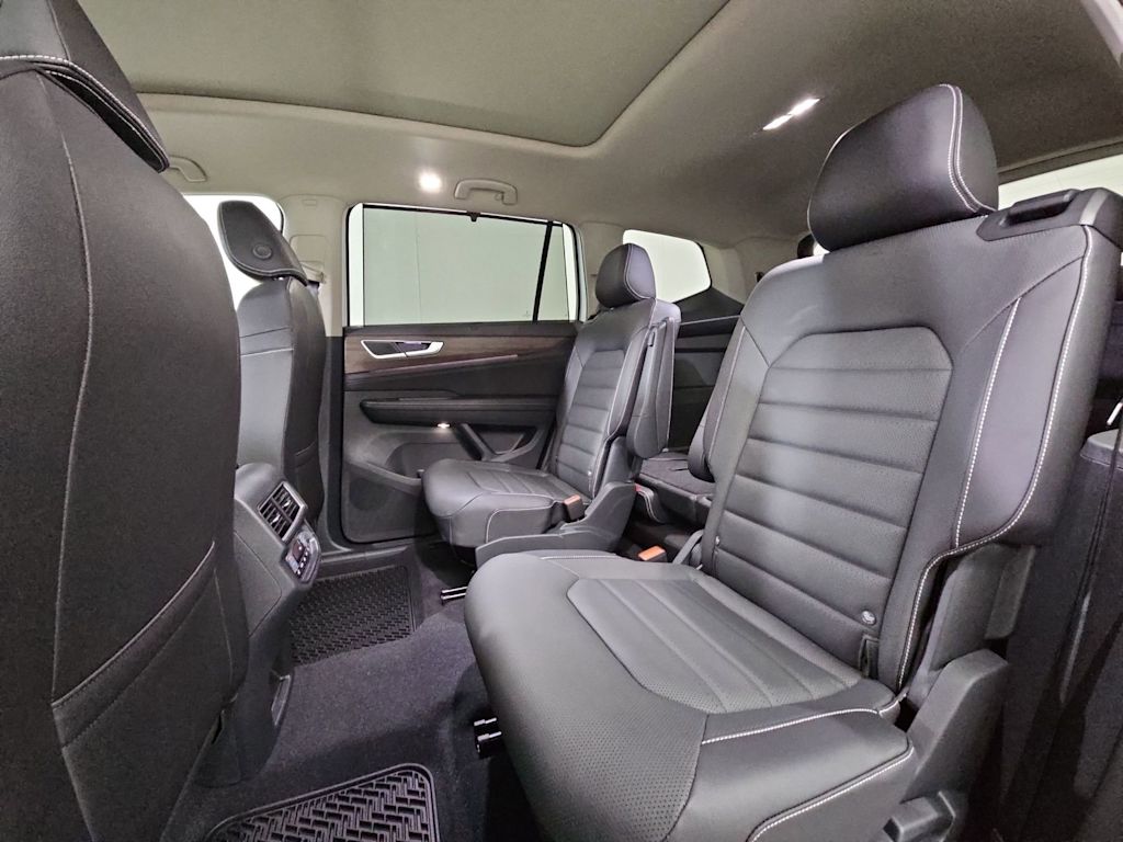 Thumbnail: 2026 Volkswagen Atlas - 13