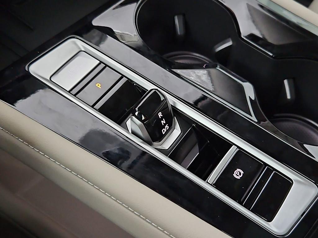 Thumbnail: 2026 Volkswagen Atlas - 37