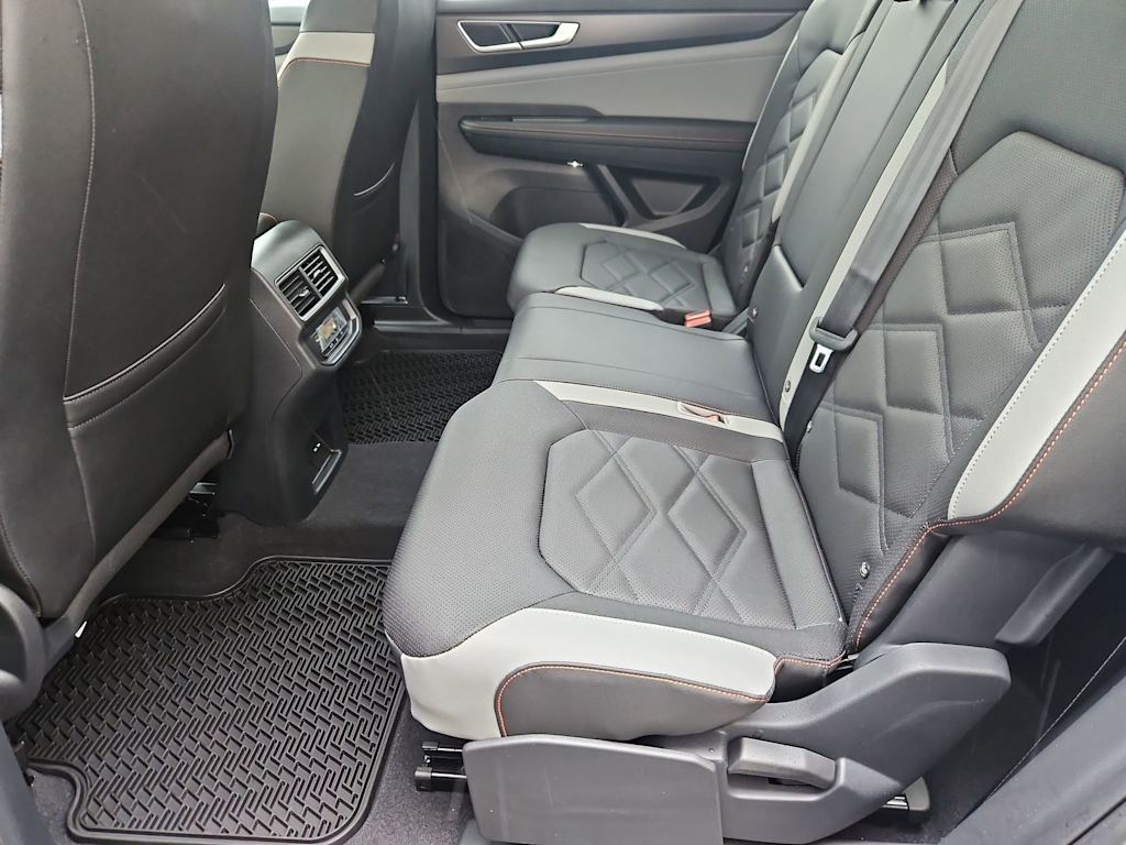 Thumbnail: 2026 Volkswagen Atlas - 13