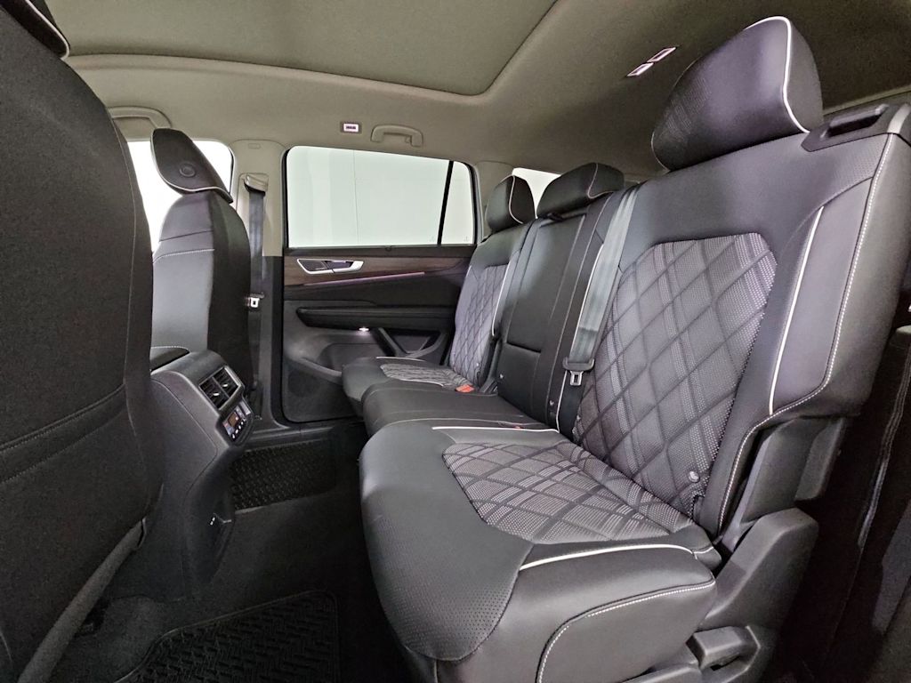 Thumbnail: 2026 Volkswagen Atlas - 13