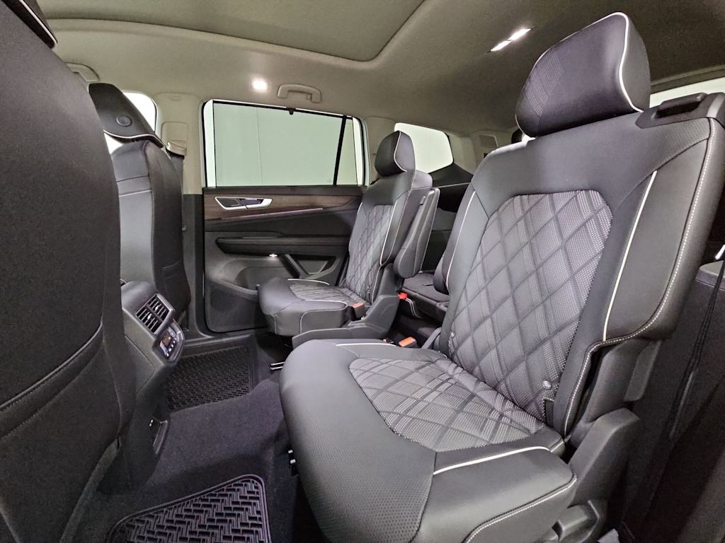 Thumbnail: 2026 Volkswagen Atlas - 13
