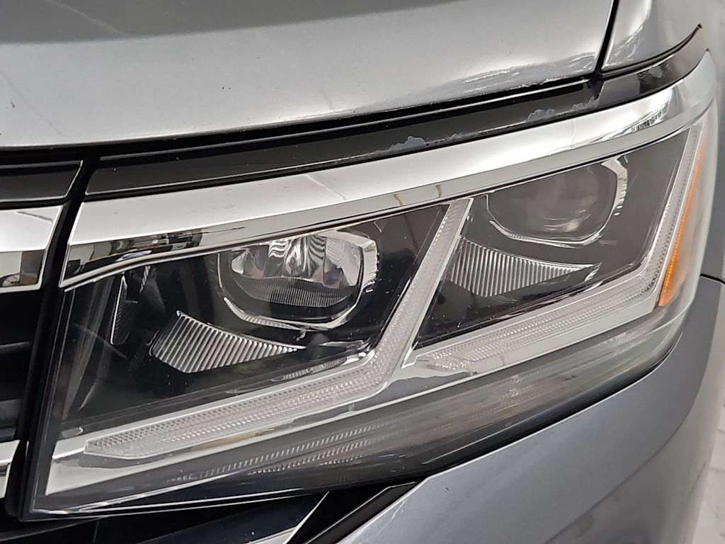 Thumbnail: 2021 Volkswagen Atlas - 24