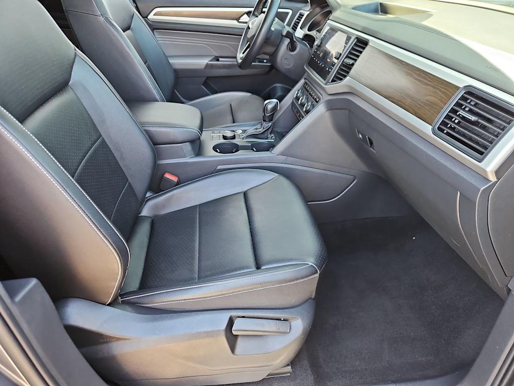 Thumbnail: 2021 Volkswagen Atlas - 12