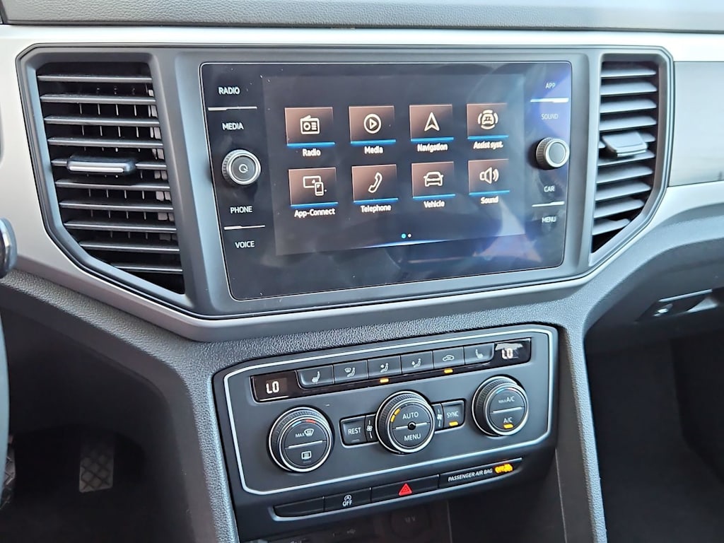Thumbnail: 2021 Volkswagen Atlas - 15
