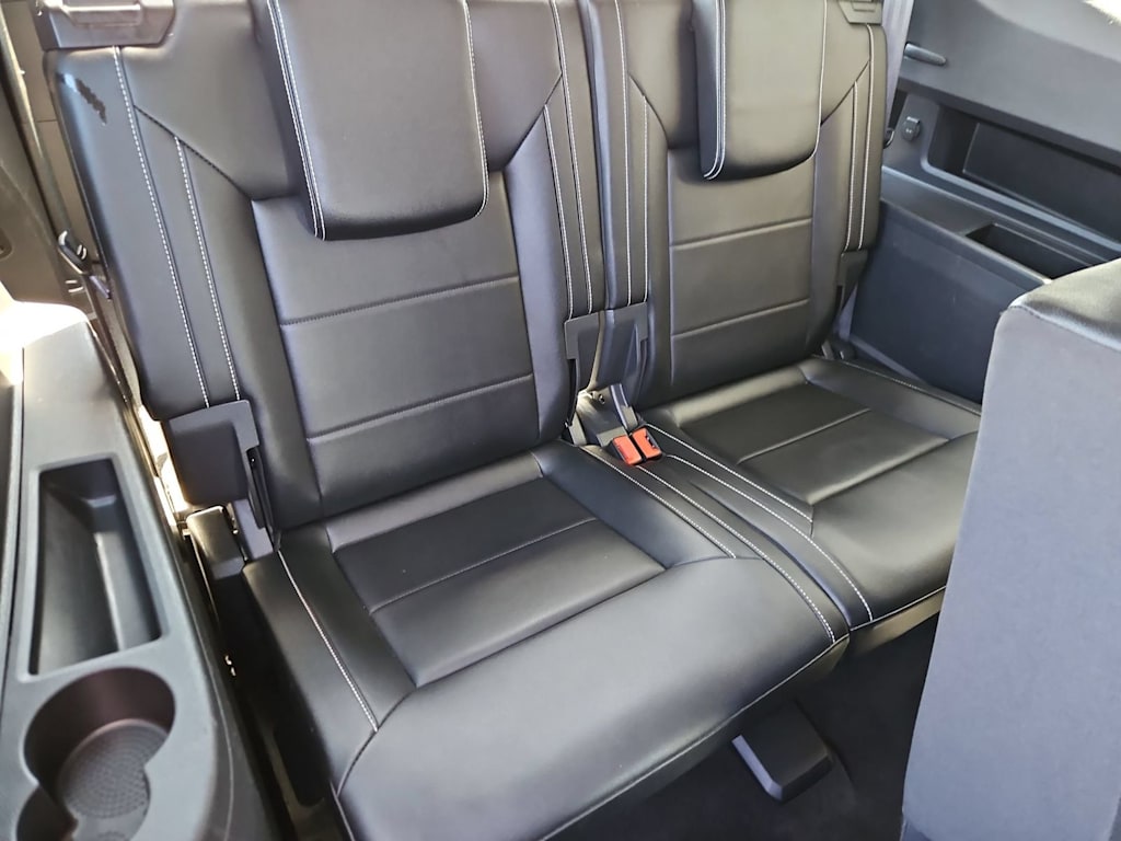 Thumbnail: 2021 Volkswagen Atlas - 36