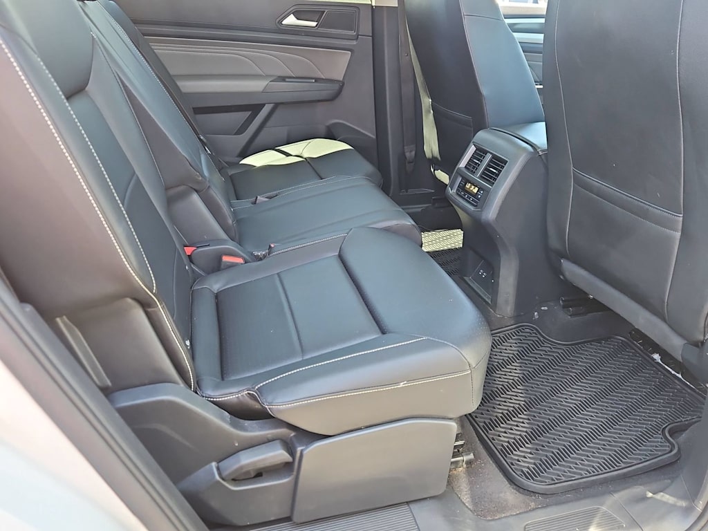 Thumbnail: 2023 Volkswagen Atlas - 29