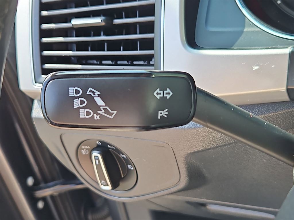 Thumbnail: 2019 Volkswagen Atlas - 31