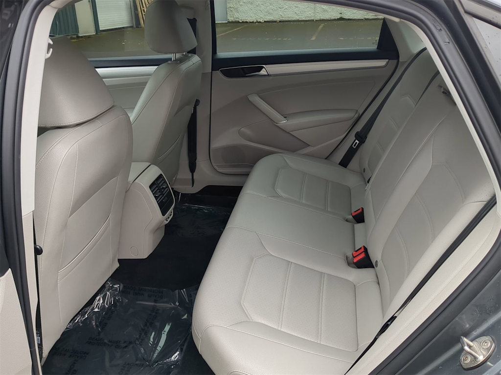 Thumbnail: 2019 Volkswagen Passat - 26