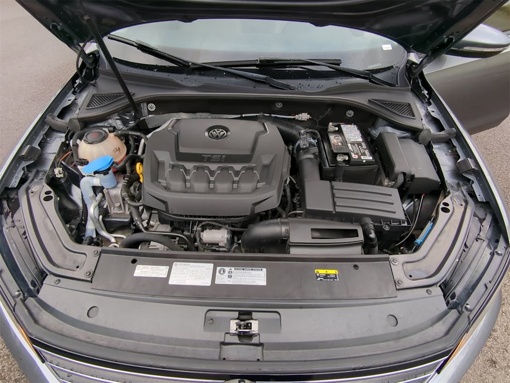 Thumbnail: 2019 Volkswagen Passat - 9