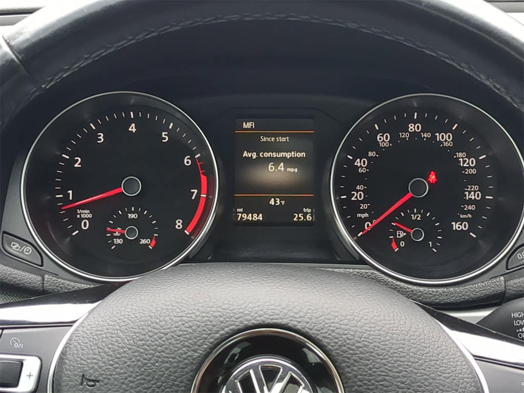 Thumbnail: 2019 Volkswagen Passat - 17