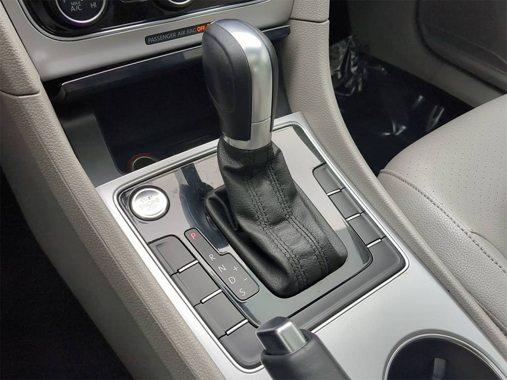 Thumbnail: 2019 Volkswagen Passat - 33