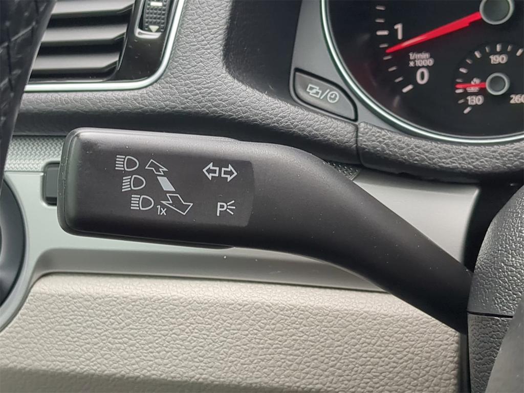 Thumbnail: 2019 Volkswagen Passat - 31