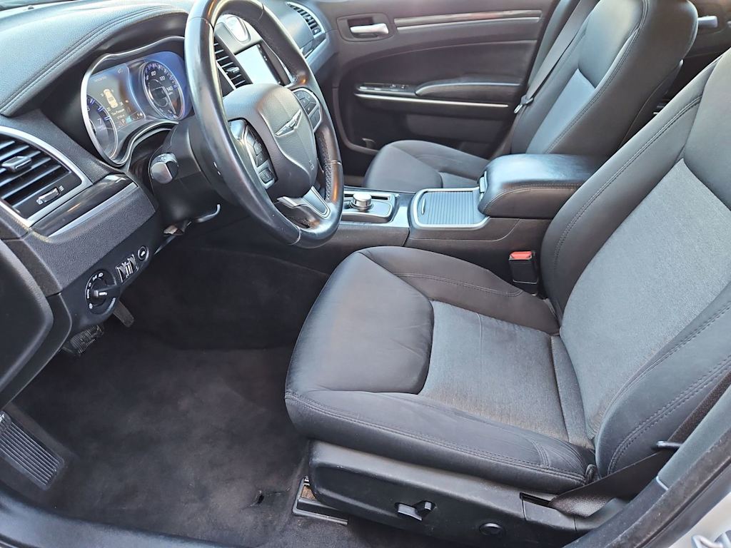 Thumbnail: 2018 Chrysler 300 - 11