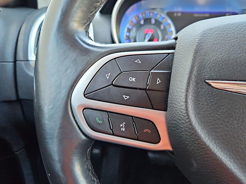 Thumbnail: 2018 Chrysler 300 - 28