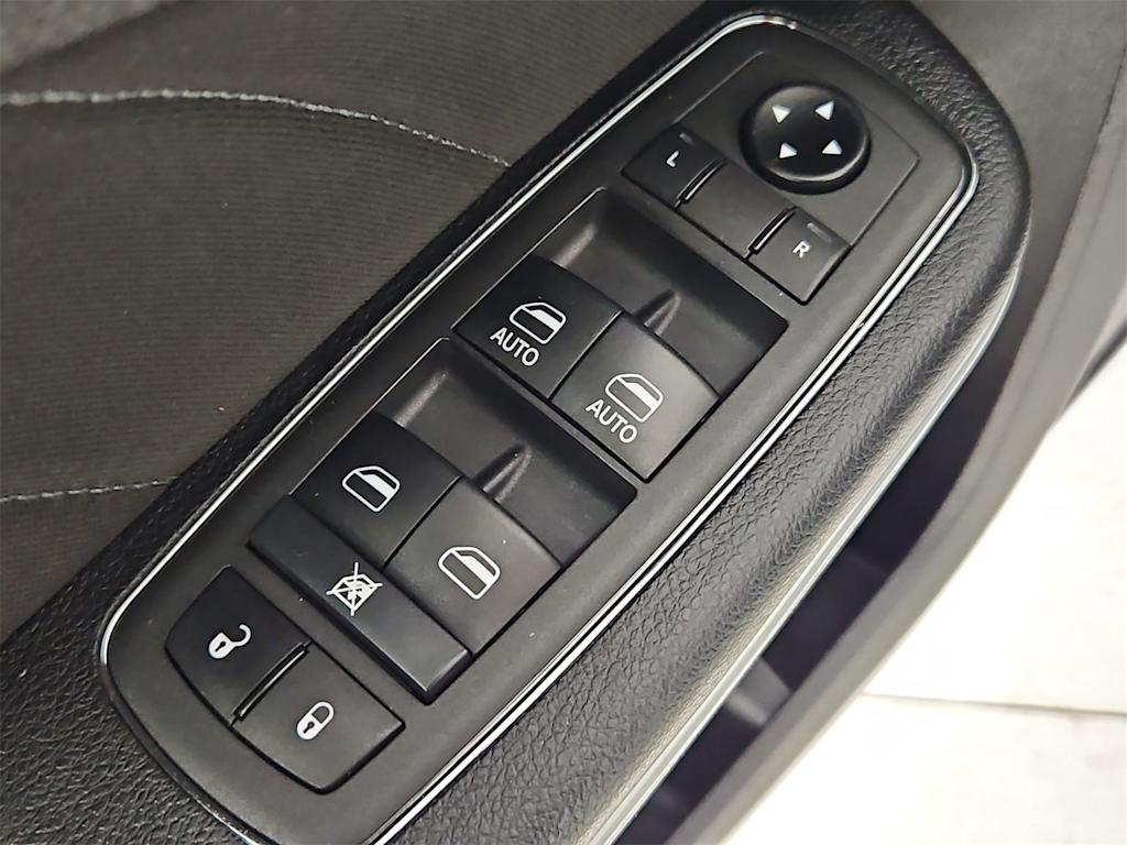 Thumbnail: 2021 Dodge Charger - 25