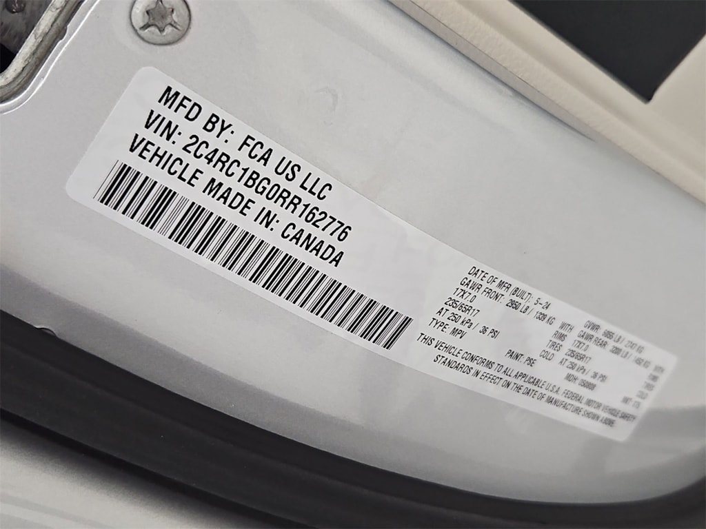 Thumbnail: 2024 Chrysler Pacifica - 36