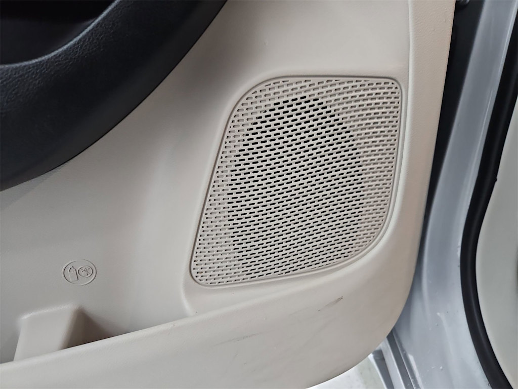 Thumbnail: 2024 Chrysler Pacifica - 32