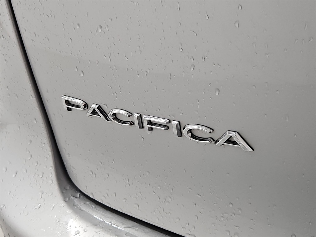 Thumbnail: 2024 Chrysler Pacifica - 23