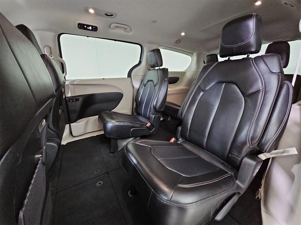 Thumbnail: 2024 Chrysler Pacifica - 25