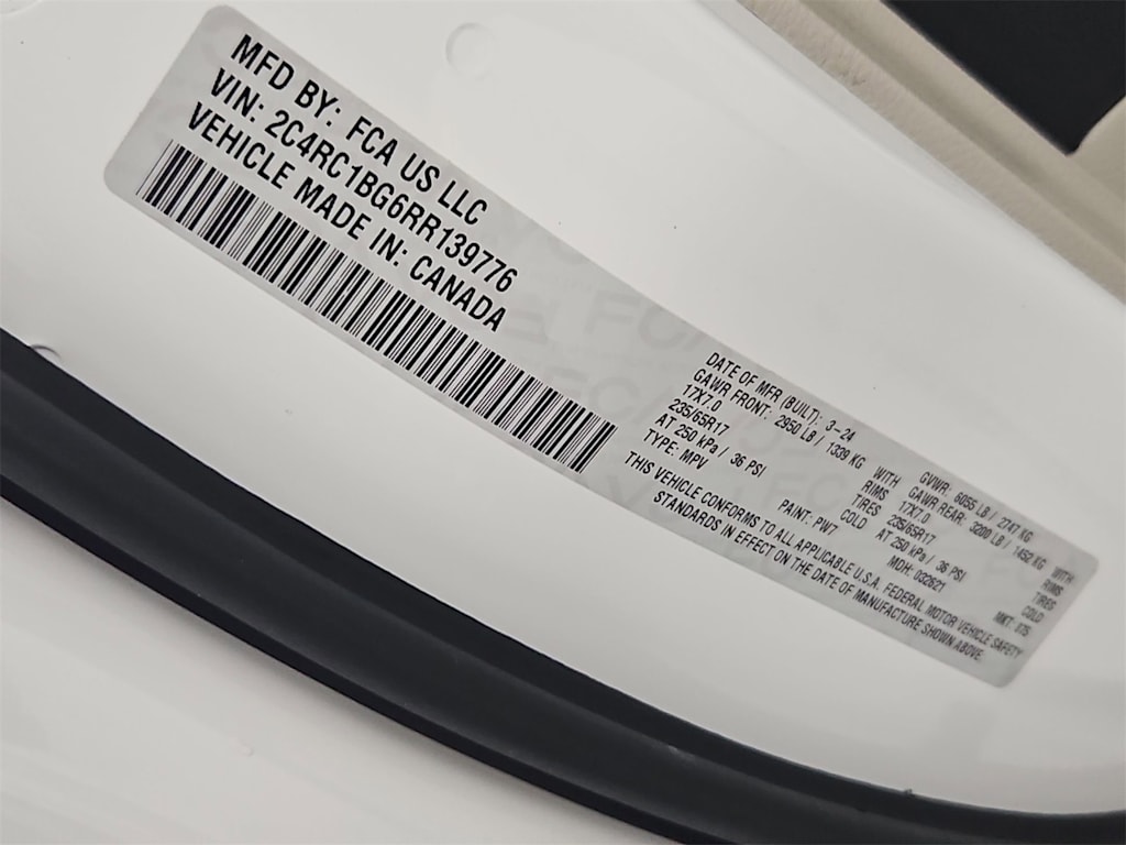 Thumbnail: 2024 Chrysler Pacifica - 36