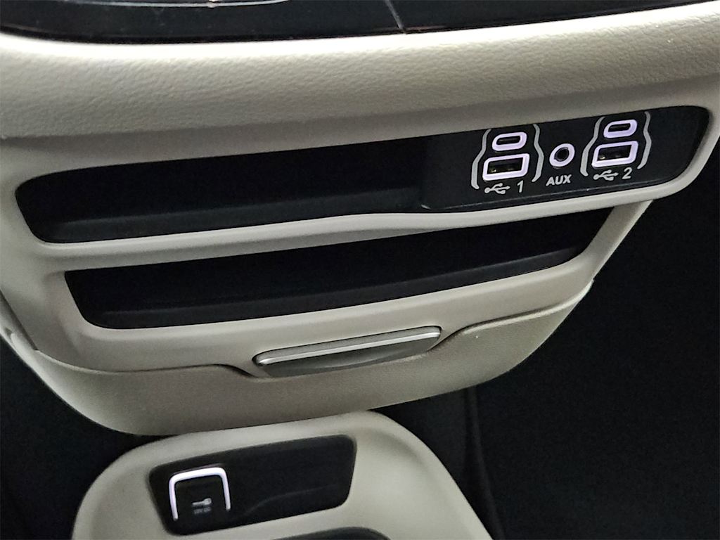 Thumbnail: 2024 Chrysler Pacifica - 34