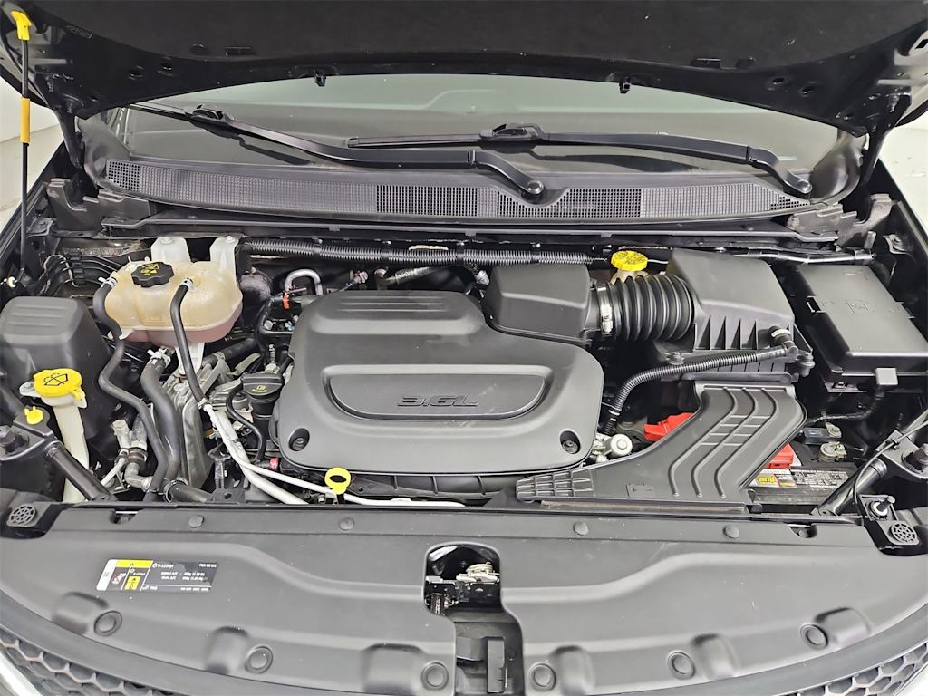 Thumbnail: 2021 Chrysler Voyager - 9