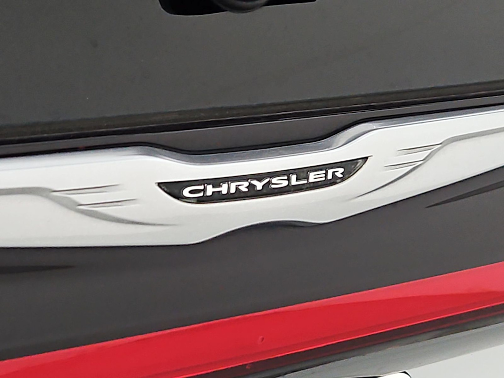 Thumbnail: 2022 Chrysler Pacifica - 7
