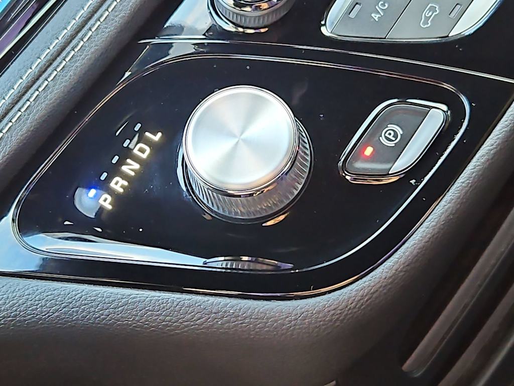 Thumbnail: 2022 Chrysler Pacifica - 34