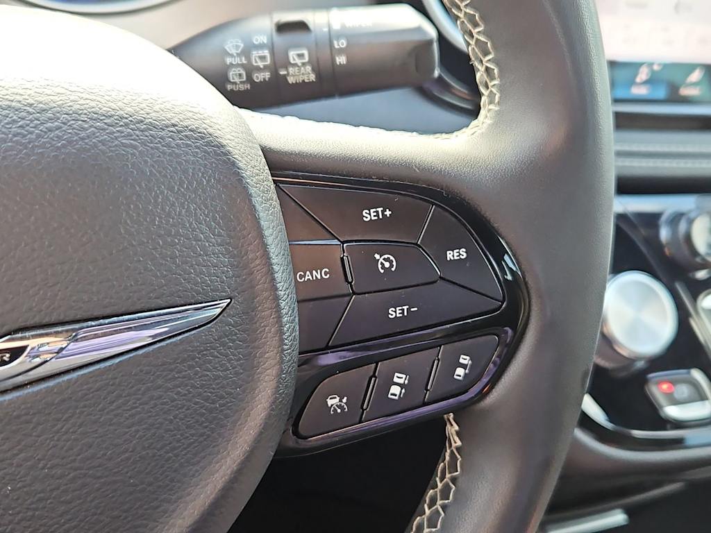 Thumbnail: 2022 Chrysler Pacifica - 29