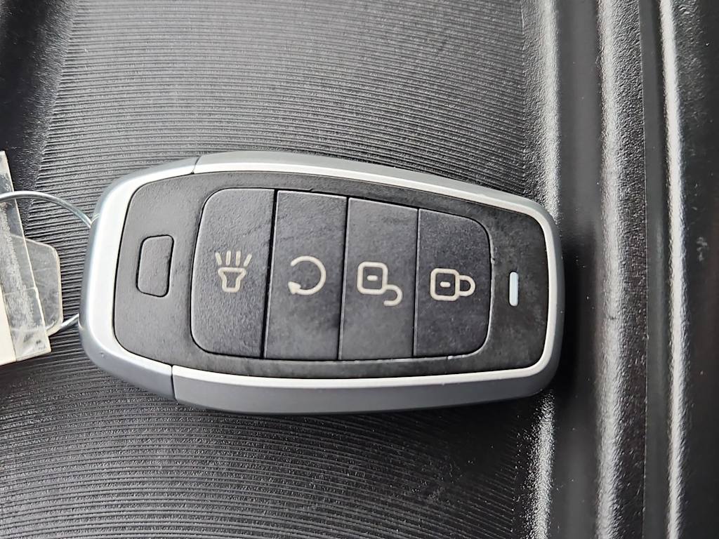 Thumbnail: 2018 Chrysler Pacifica - 17