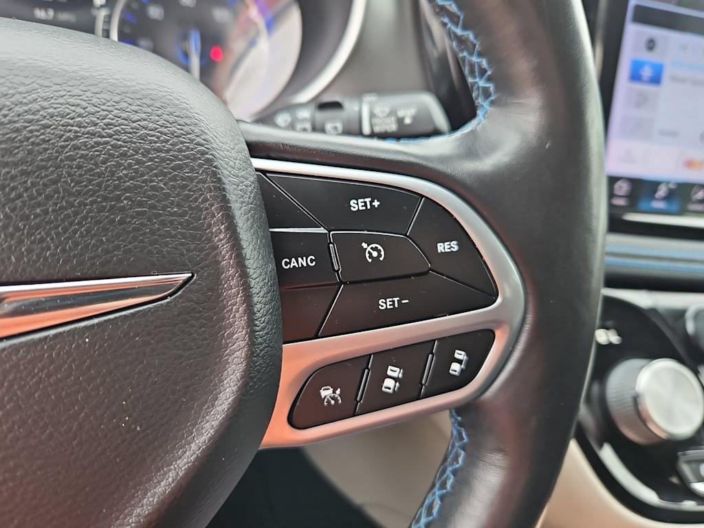 Thumbnail: 2021 Chrysler Pacifica - 28