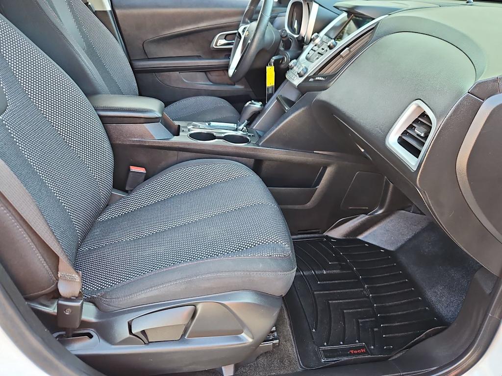 Thumbnail: 2017 Chevrolet Equinox - 12