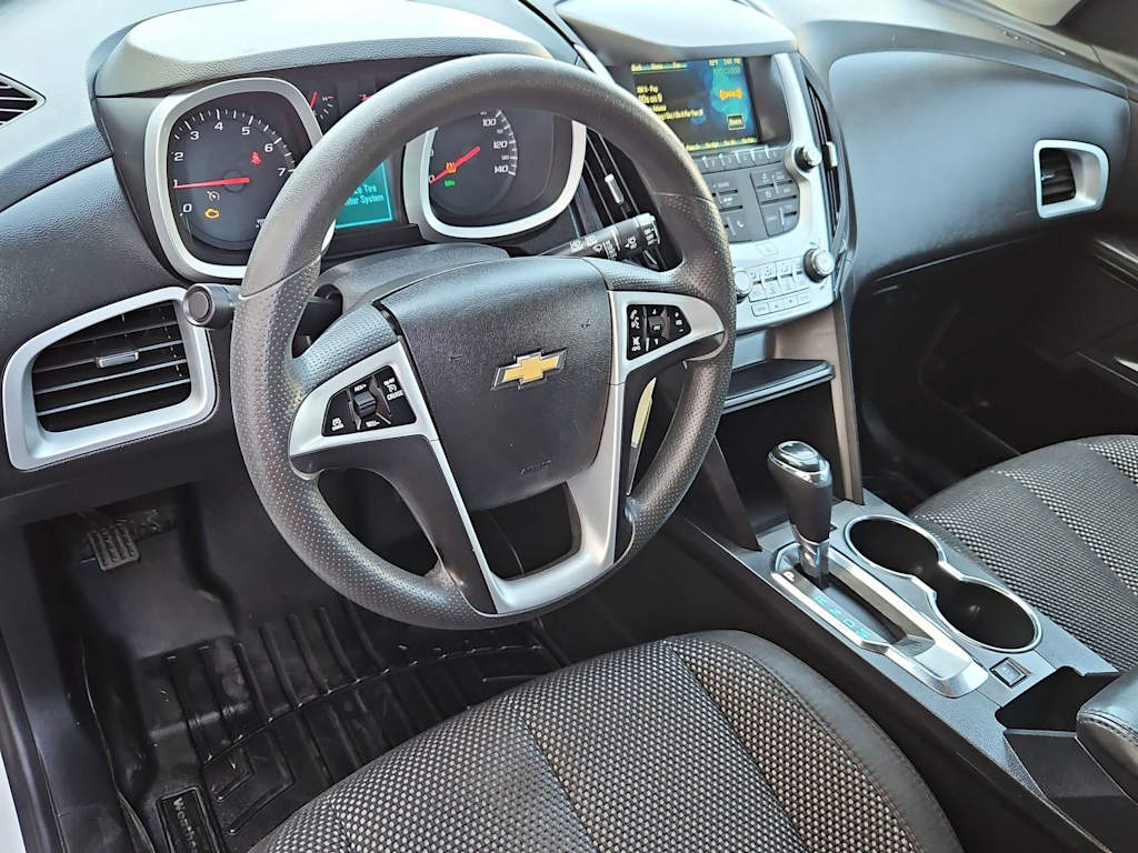 Thumbnail: 2017 Chevrolet Equinox - 2