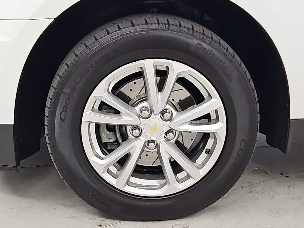 Thumbnail: 2017 Chevrolet Equinox - 8