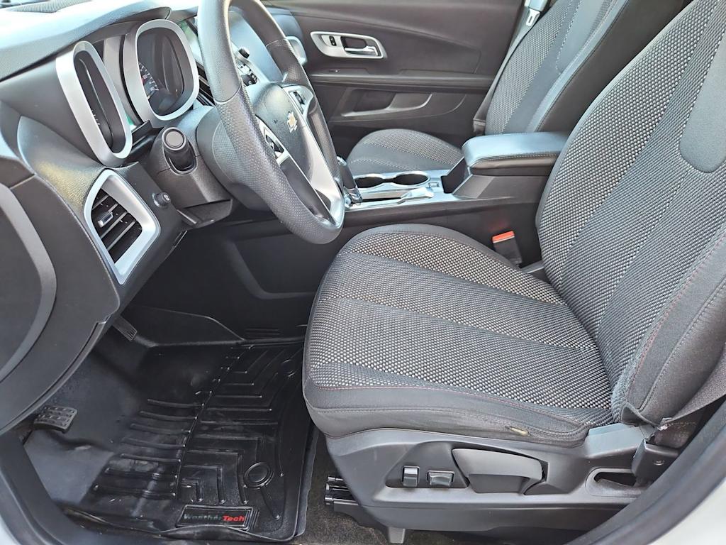 Thumbnail: 2017 Chevrolet Equinox - 11