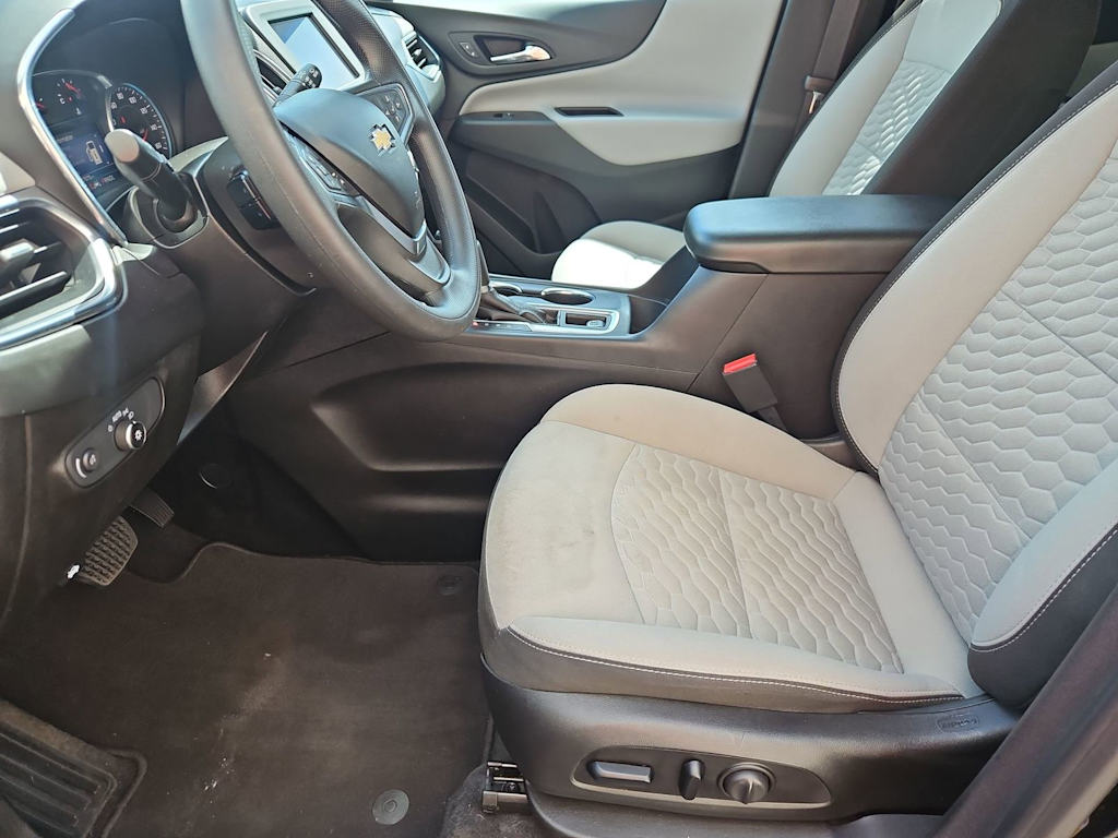 Thumbnail: 2021 Chevrolet Equinox - 11