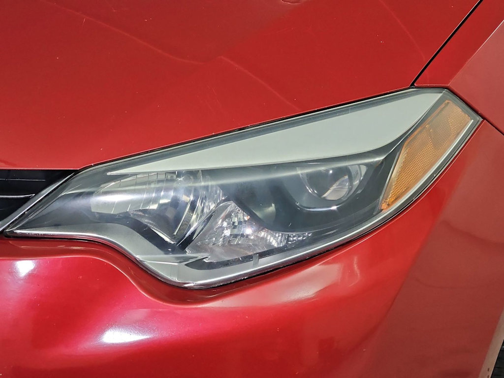 Thumbnail: 2015 Toyota Corolla - 24