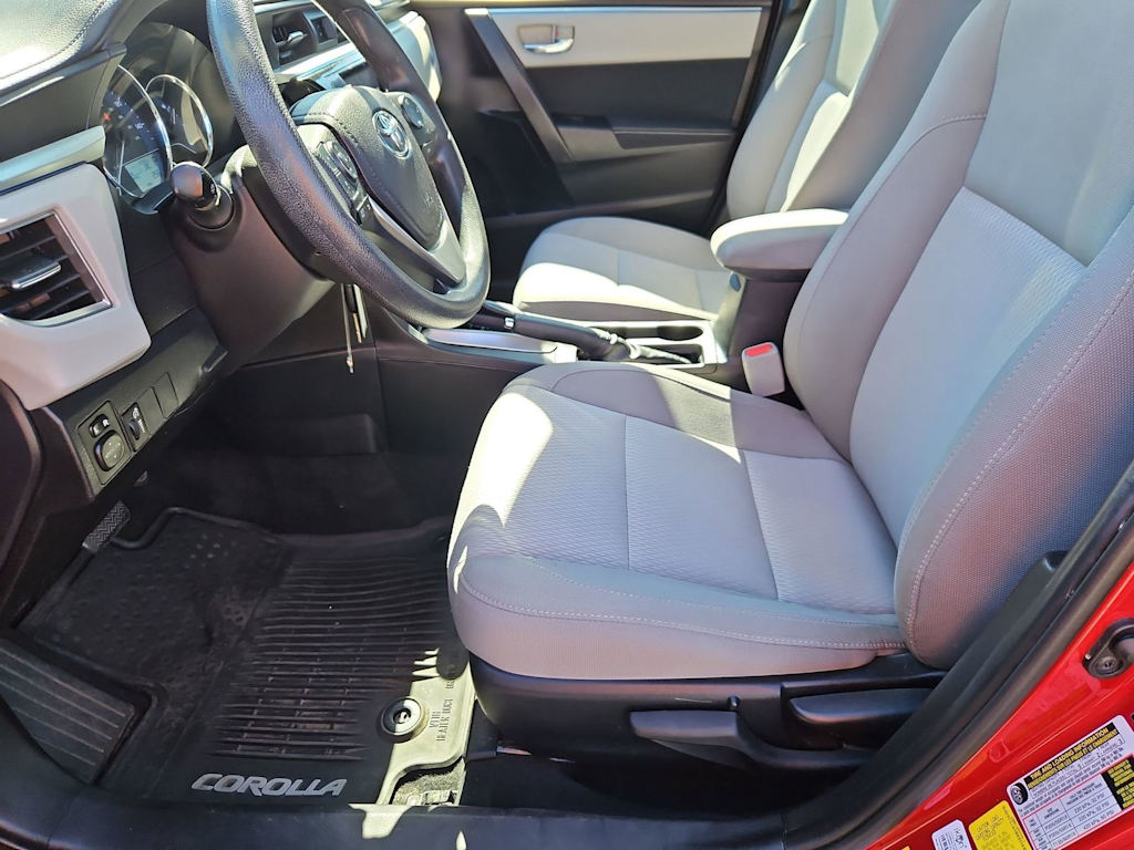 Thumbnail: 2015 Toyota Corolla - 11