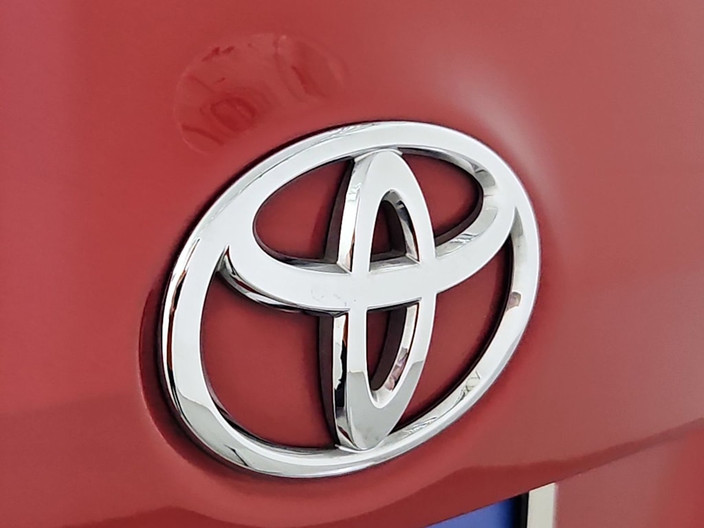 Thumbnail: 2015 Toyota Corolla - 7