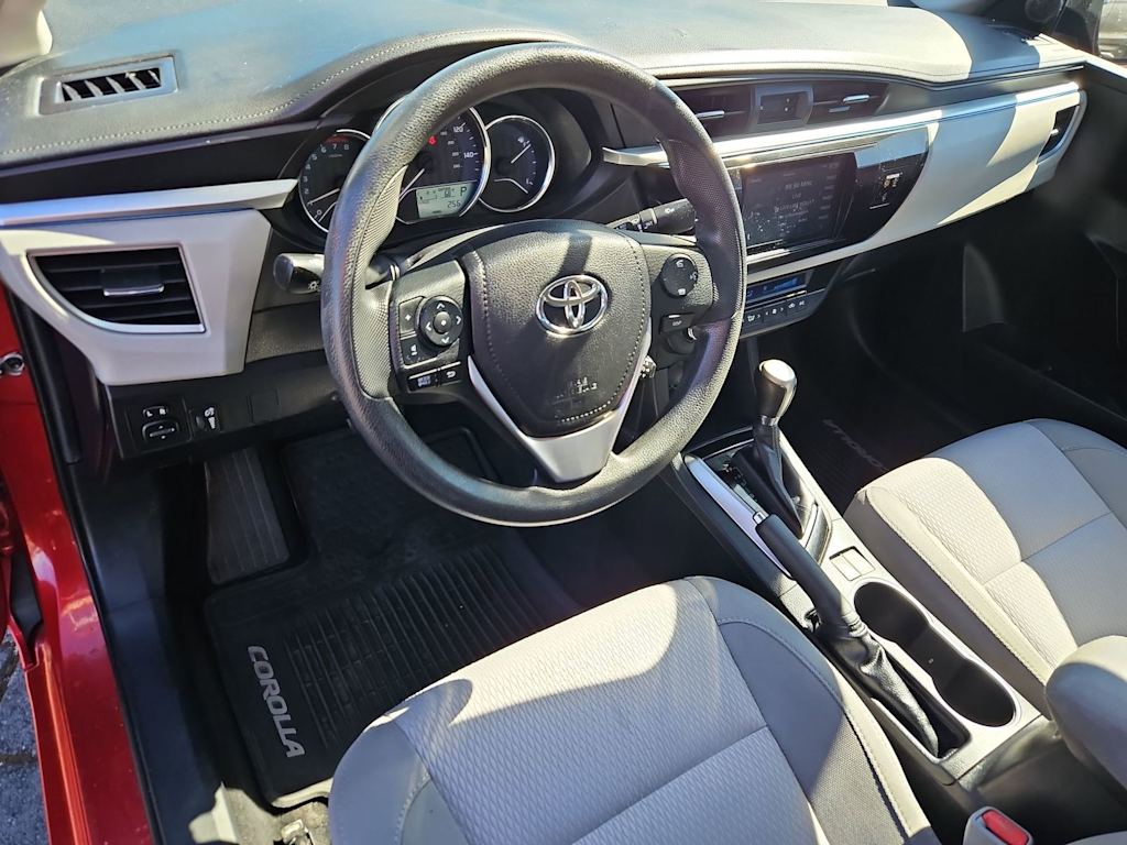Thumbnail: 2015 Toyota Corolla - 2