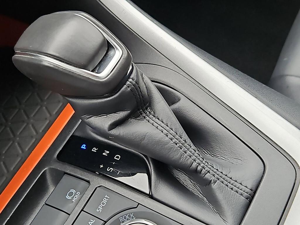 Thumbnail: 2024 Toyota RAV4 - 17
