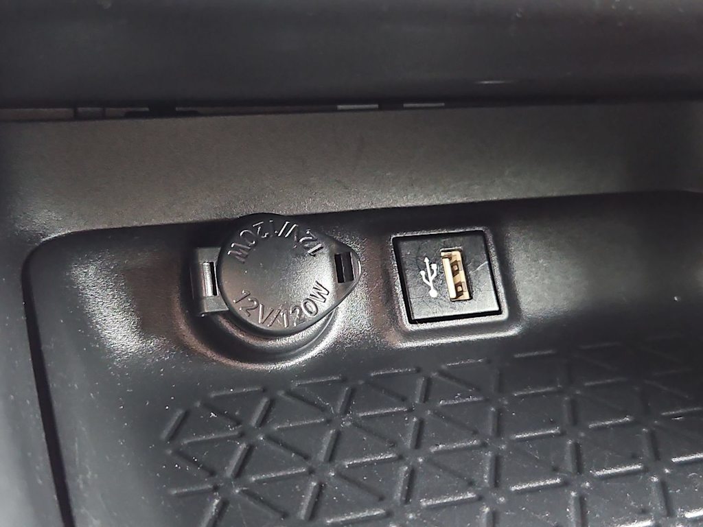 Thumbnail: 2024 Toyota RAV4 - 34