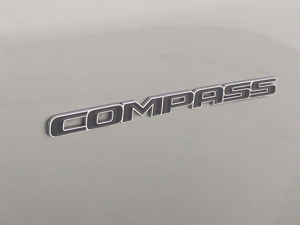 2021 Jeep Compass Limited 24