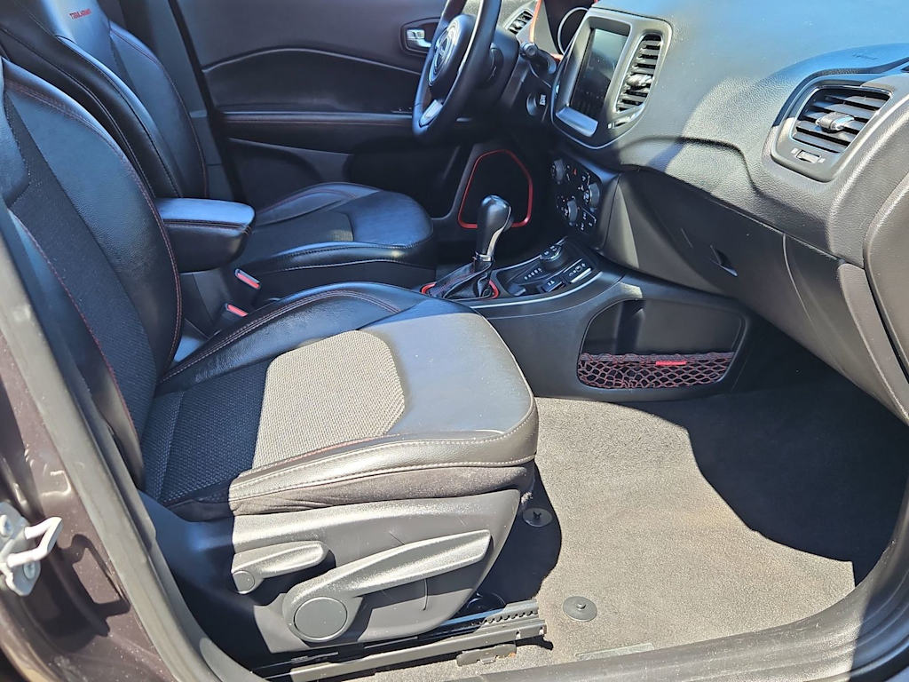 Thumbnail: 2021 Jeep Compass - 12