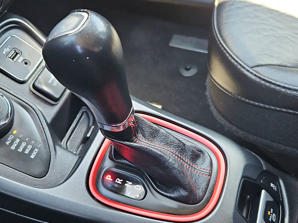 Thumbnail: 2021 Jeep Compass - 16