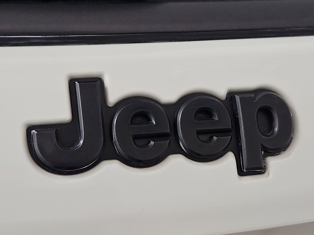 Thumbnail: 2020 Jeep Compass - 25
