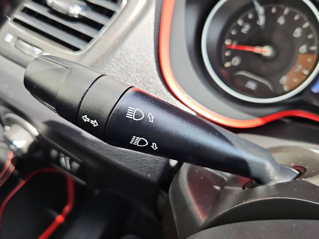 Thumbnail: 2020 Jeep Compass - 32